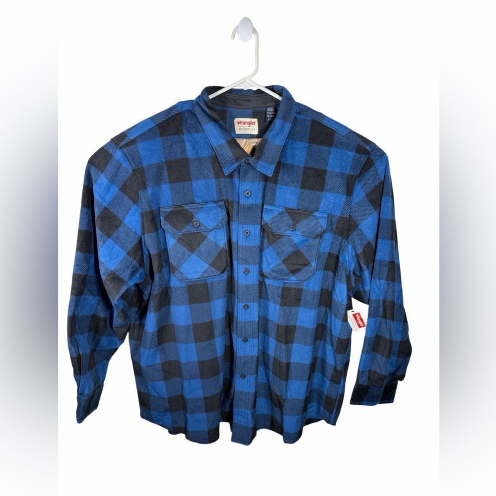 Wrangler Men's Casual Blue and Black Checkered Shirt